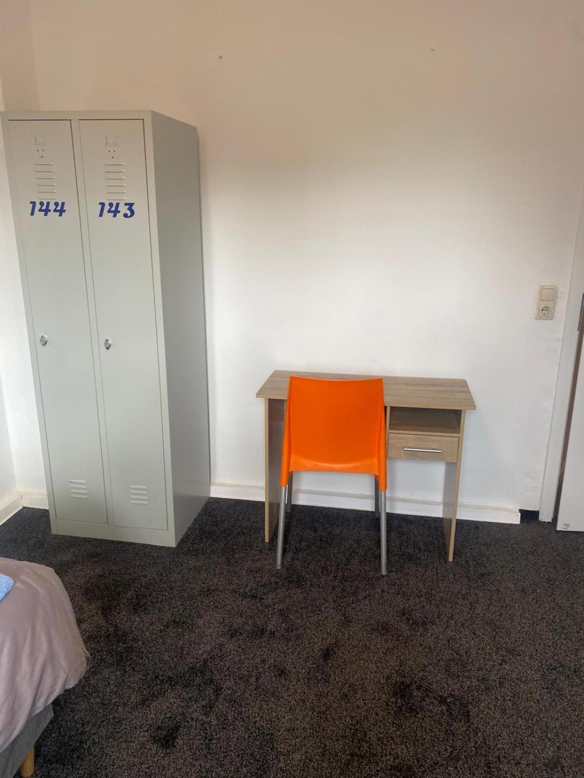 Zimmervermittlung Hemelingen Brema Esterno foto