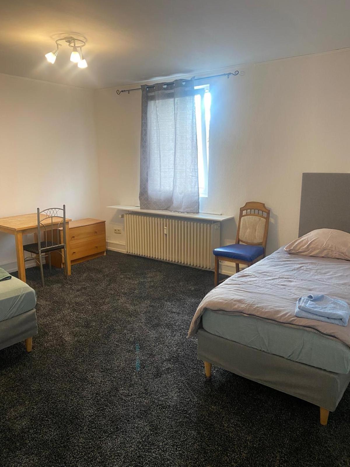 Zimmervermittlung Hemelingen Brema Esterno foto
